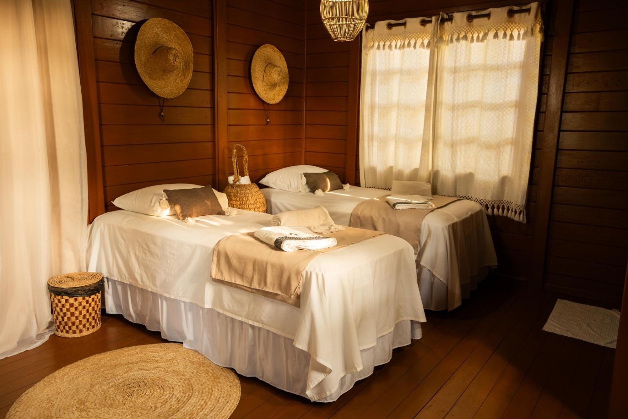 Pousada Villa Del Lotus อิตาเรมา ภายนอก รูปภาพ